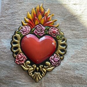 Sacrad tin wall heart